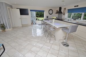 Living Kitchen- click for photo gallery